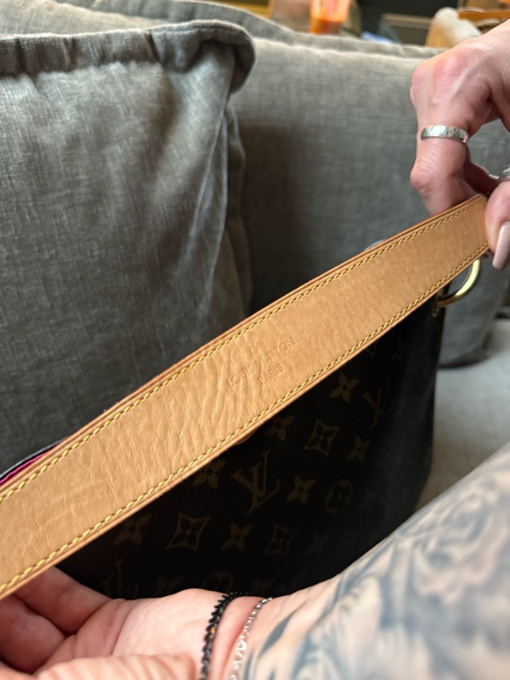 Louis Vuitton Graceful PM Monogram Bag – Used Once - Picture 5 of 12